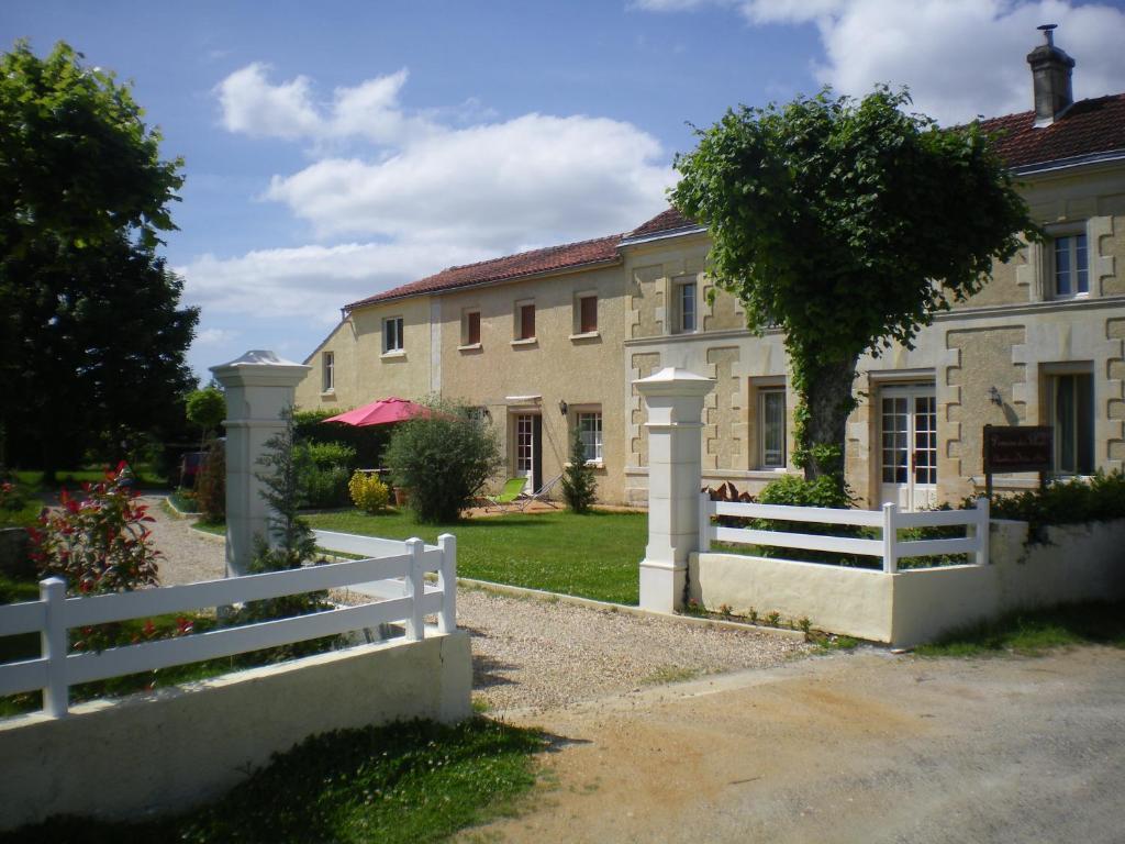 Domaine Des Tilleuls Val-de-Livenne Экстерьер фото